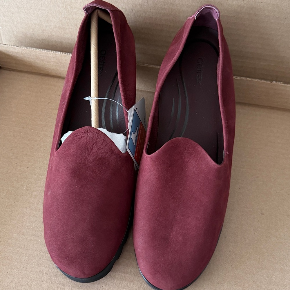 Aetrex Burgundy Loafers Sz 8.5